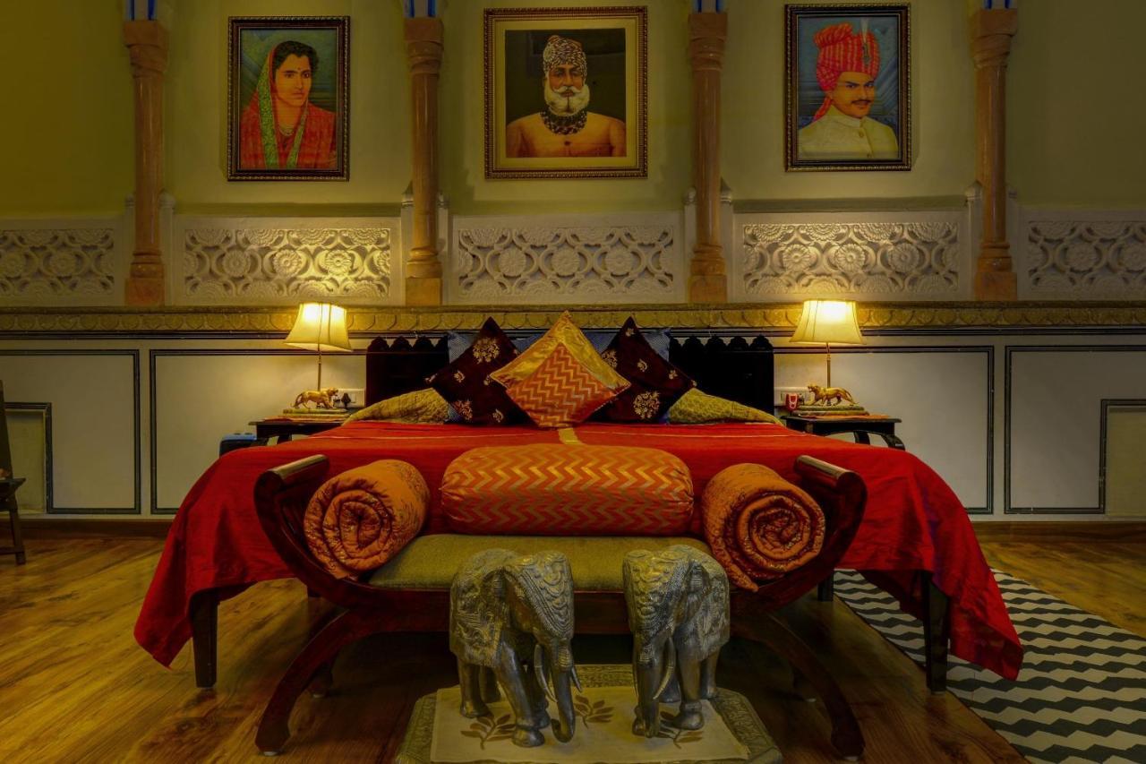 The Umaid Vilas Royal Heritage Haveli Jaipur Eksteriør billede