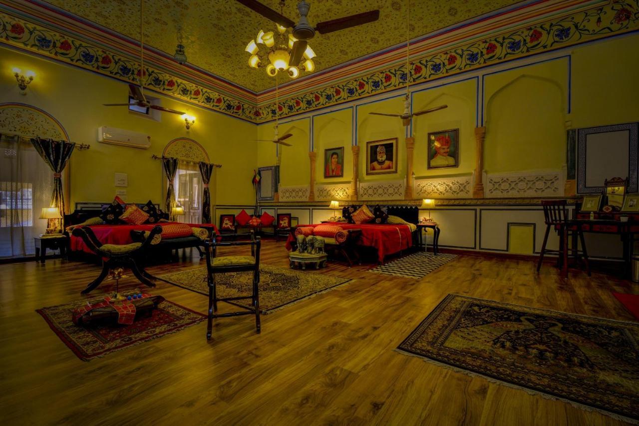 The Umaid Vilas Royal Heritage Haveli Jaipur Eksteriør billede
