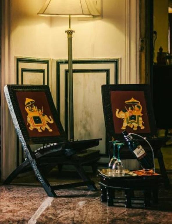 The Umaid Vilas Royal Heritage Haveli Jaipur Værelse billede